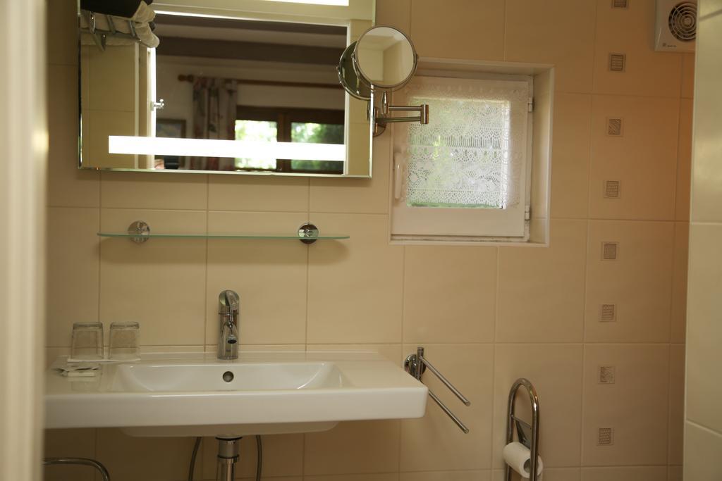Mas La Provence Bed & Breakfast LʼIsle-sur-la-Sorgue Dış mekan fotoğraf